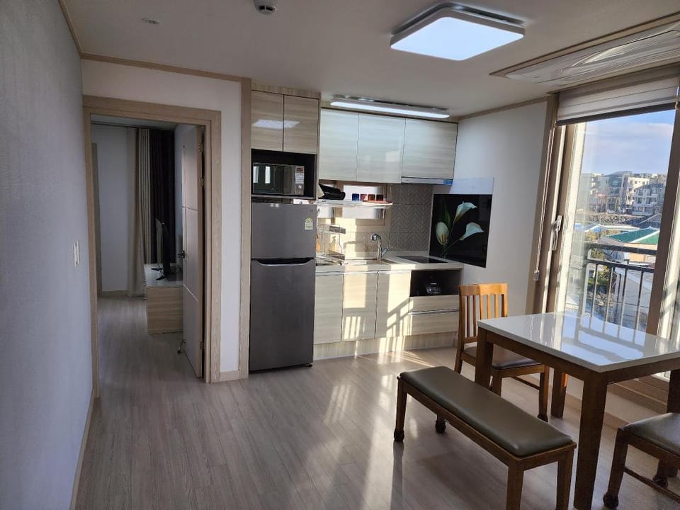 Jeju hyeopjae howl stay Apartment in South Korea