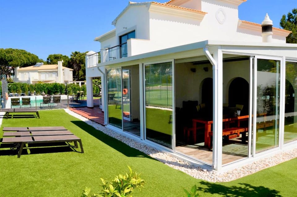 Massive Private Villa, perfect for families Villa in Quarteira