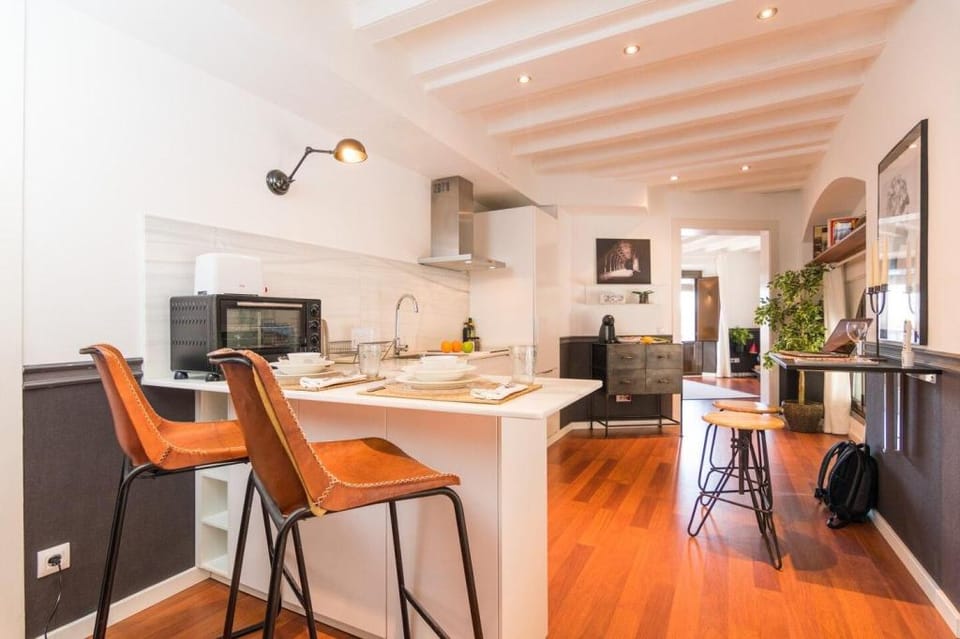 Port - Cosy flat in Born with Sea Views Apartment in Barcelona