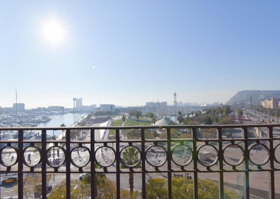 New Reina Cristina Apartment in Barcelona