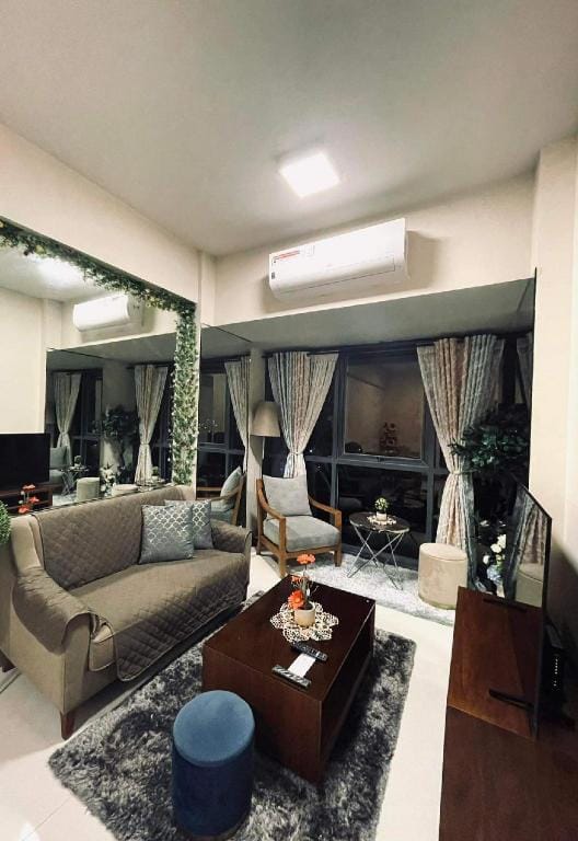 Ocean Suites @ One Manchester Place-Mactan Newtown Apartment in Lapu-Lapu City