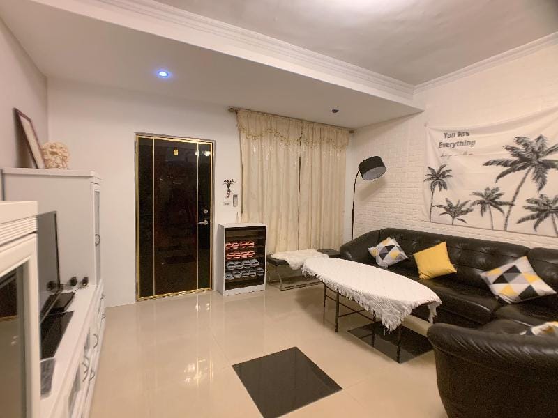 Jiaoxi RuYi 包棟民宿（烤肉麻將桌遊、3分鐘到溫泉市區、車站、夜市） Vacation rental in Taiwan, Province of China