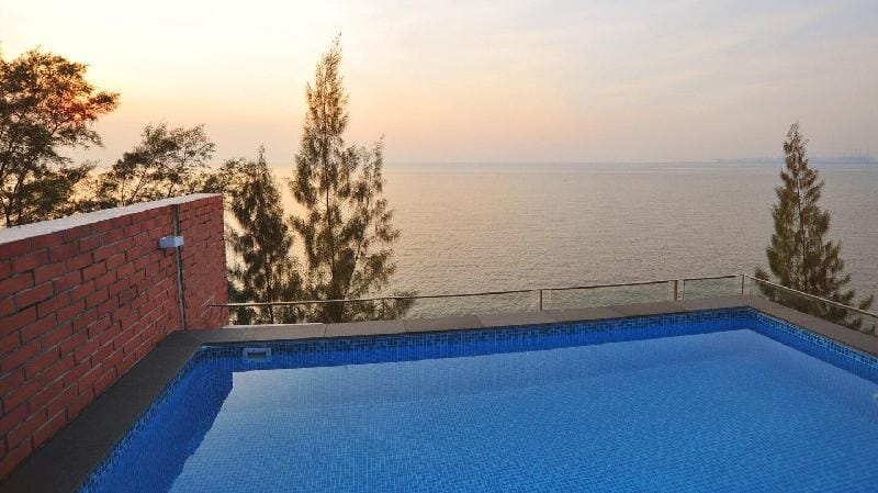 Sandbox Beach House | 20 mins from Pattaya city Villa in Chon Buri Changwat