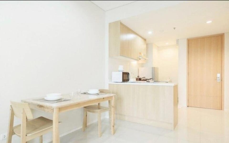 Minimal Decor 190m from MRT Petchaburi Apartment in Bangkok