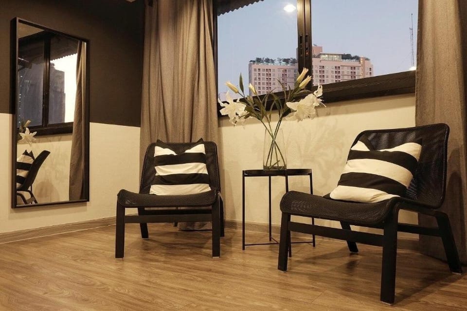 Mono House @ Sukhumvit65 from BTS Phra Kanong 600m Vacation rental in Bangkok