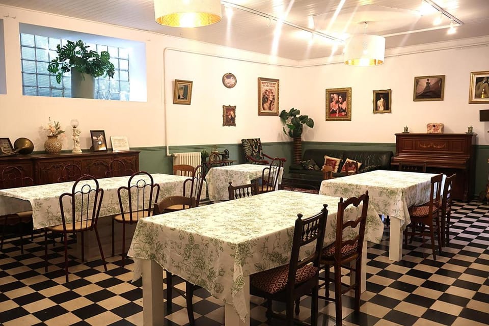 La Roseraie Bed and Breakfast in Occitanie