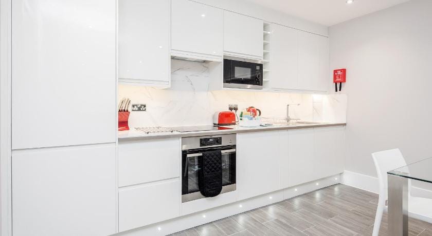 Roomspace Serviced Apartments - The Legacy Apartment in Hove