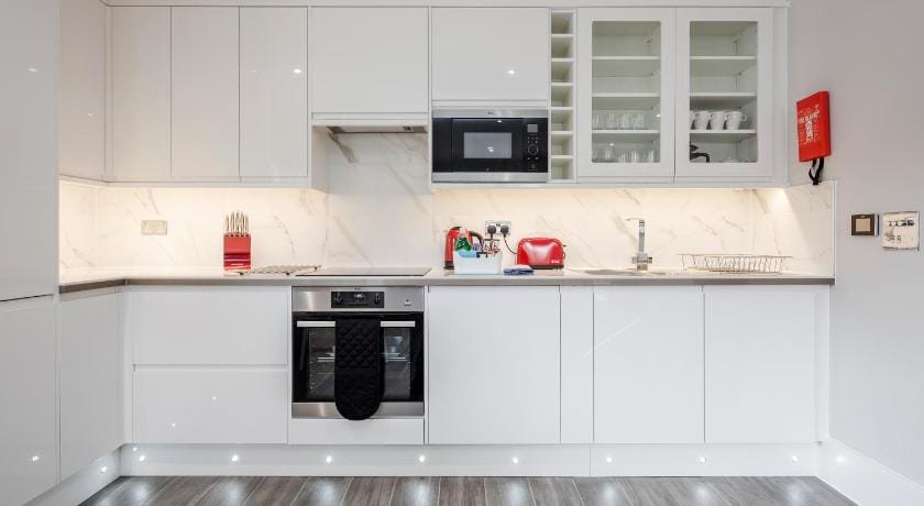 Roomspace Serviced Apartments - The Legacy Apartment in Hove