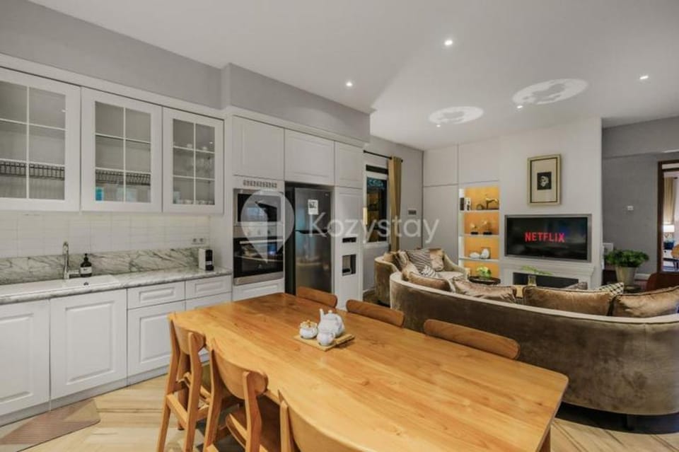 Taman Wisata Bougenville by Kozystay Villa in West Java