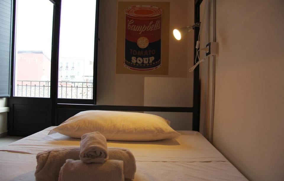 Urban Pop 2 BnB Bed and Breakfast in Catania