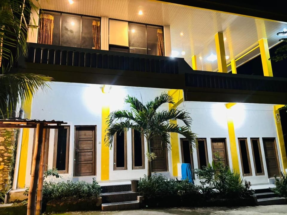 Tarsan Homestay Hostel in Indonesia