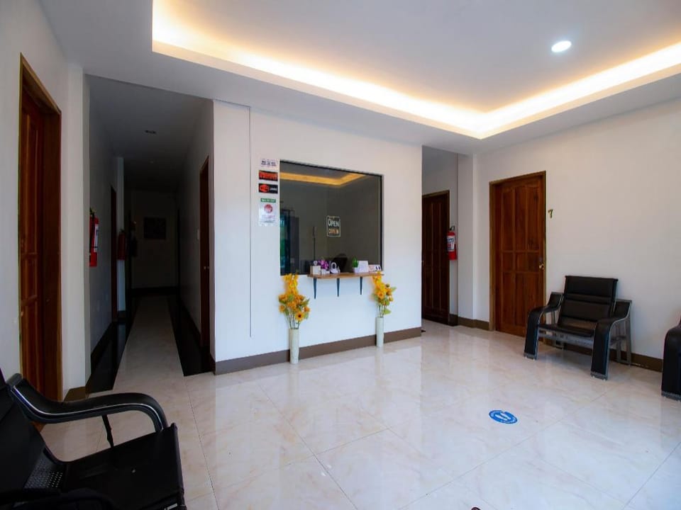 OYO 781 Junie Pension House Hotel in Central Visayas