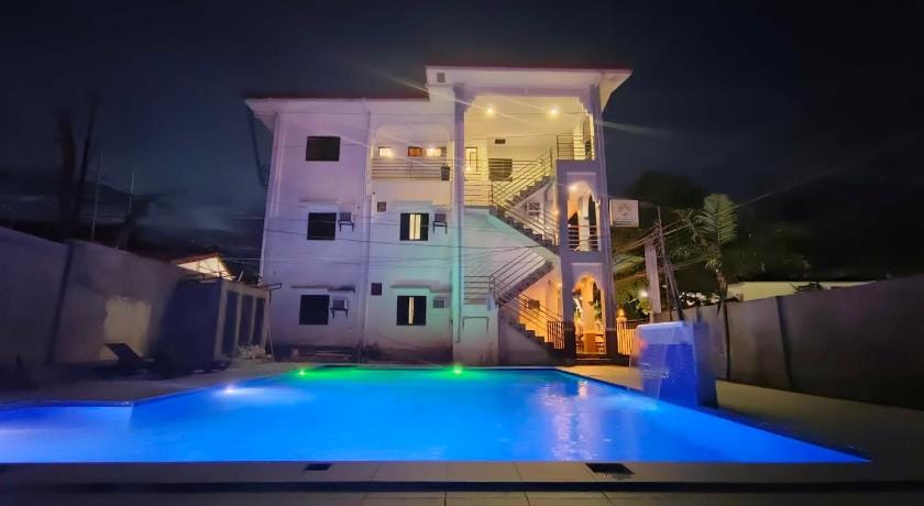 OYO 781 Junie Pension House Hotel in Central Visayas
