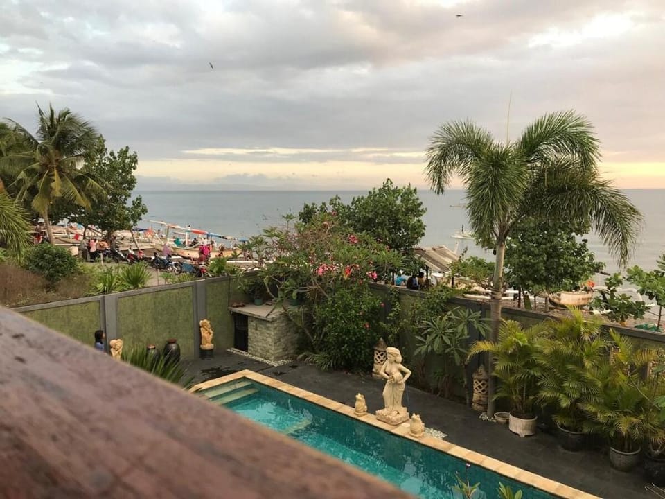 Villa Kenanga in Meninting by the beach Villa in Batu Layar