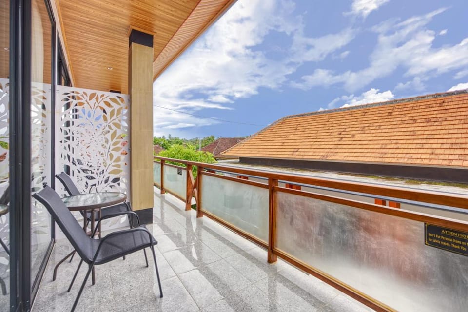 JnJ Guest House Bed and Breakfast in Nusapenida