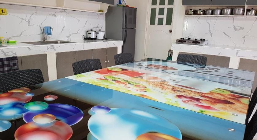 OMG Guesthouse Room for 2 Bed and Breakfast in Island Garden City of Samal