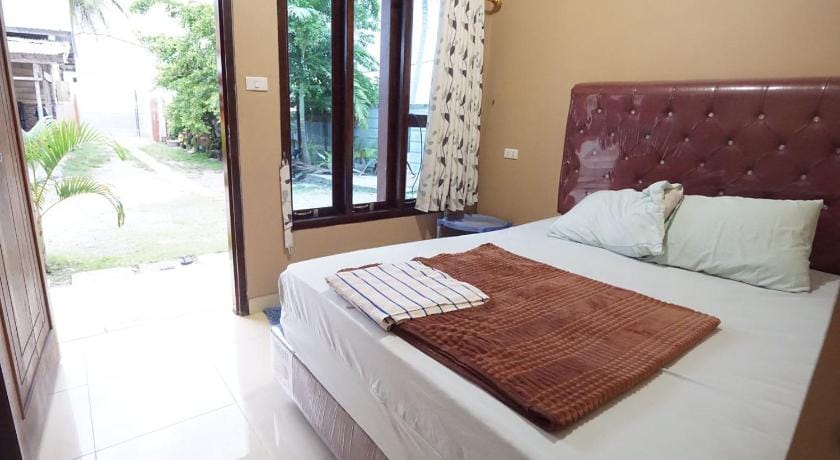 Sapu Nyapah Losmen Syariah Tanjung Setia Bed and Breakfast in Indonesia