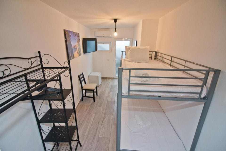 New Village Guest House Lodge in Lagos