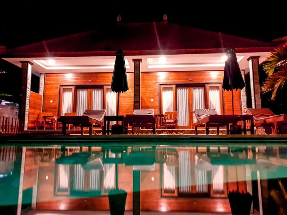 Juan Beach Bungalow Hotel in Nusapenida