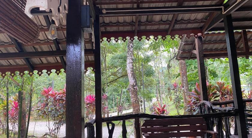 Rustic Chalet - Dahlia n Mawar at Sedim Vista Vacation rental in Kedah