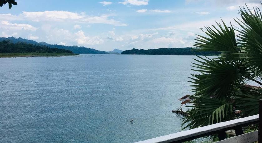 Baan Dongsak River view Bed and Breakfast in Thailand