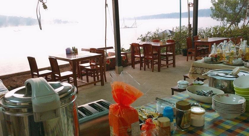 Baan Dongsak River view Bed and Breakfast in Thailand