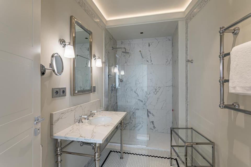 Room Mate Collection Gran Filippo, Rome-Fontana di Trevi Hotel in Rome