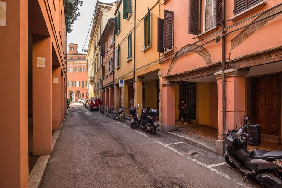 Chez Cristina by Wonderful Italy Apartment in Bologna