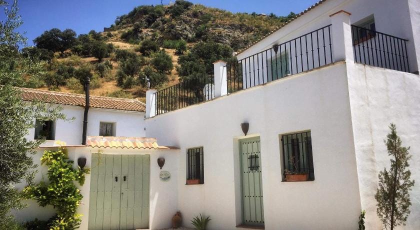 La Pluma Bed and Breakfast in Andalusia