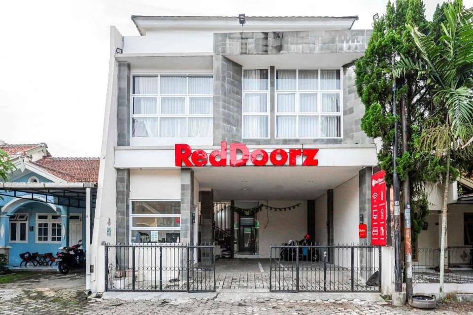 RedDoorz Syariah near UNSOED Hotel in Indonesia