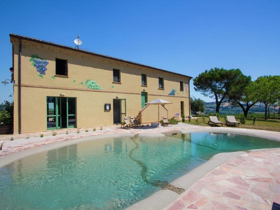 Villa w Wine Tours Near Beach Villa in Marche