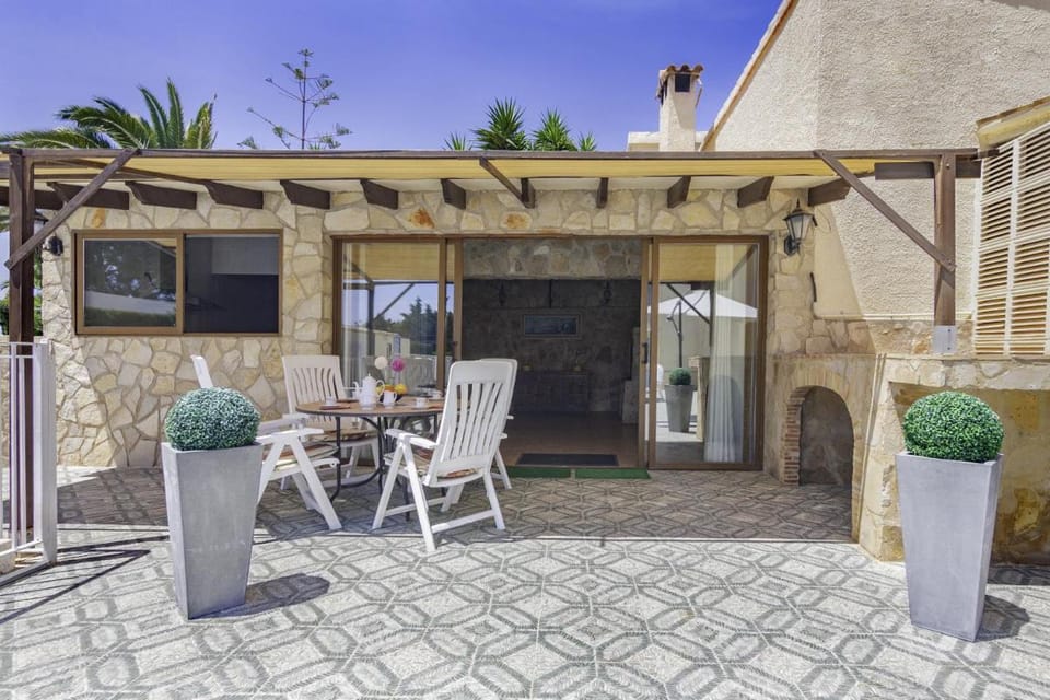 Belvilla by OYO Villa Clara Vacation rental in Calp