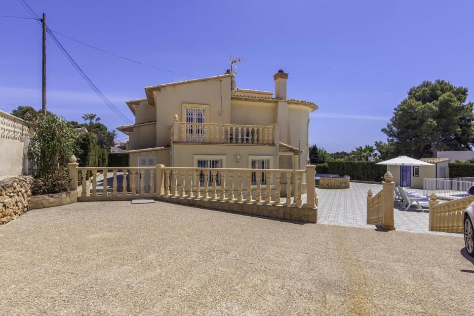 Belvilla by OYO Villa Clara Vacation rental in Calp