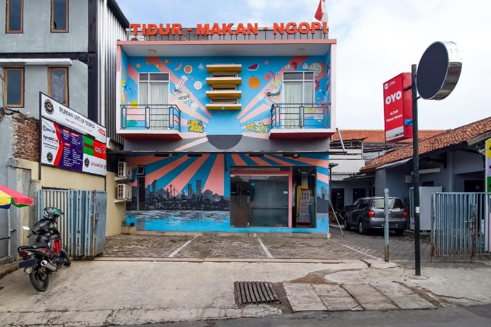 OYO 3750 Elder Guest House Hotel in Bandung