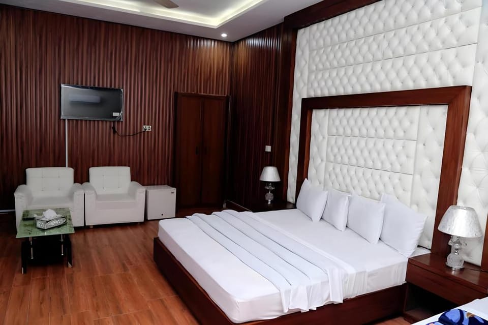 Hotel Aarsh Palace Multan Hotel in Punjab