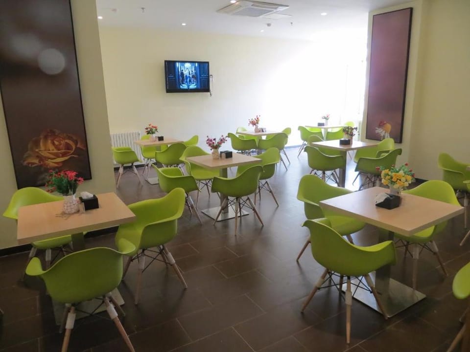 7 Days Inn Taian Dongpingxi Hualian Hotel in Shandong