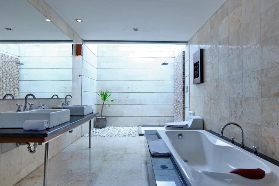 Gorgeous 1 BR Deluxe Resort Room #FN5 Villa in Bali