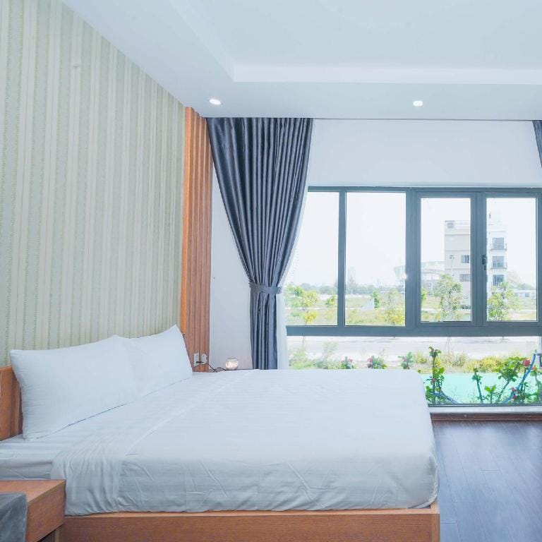 Big Apartment with 2Bedrooms overlooking Asia Park Apartment in Da Nang