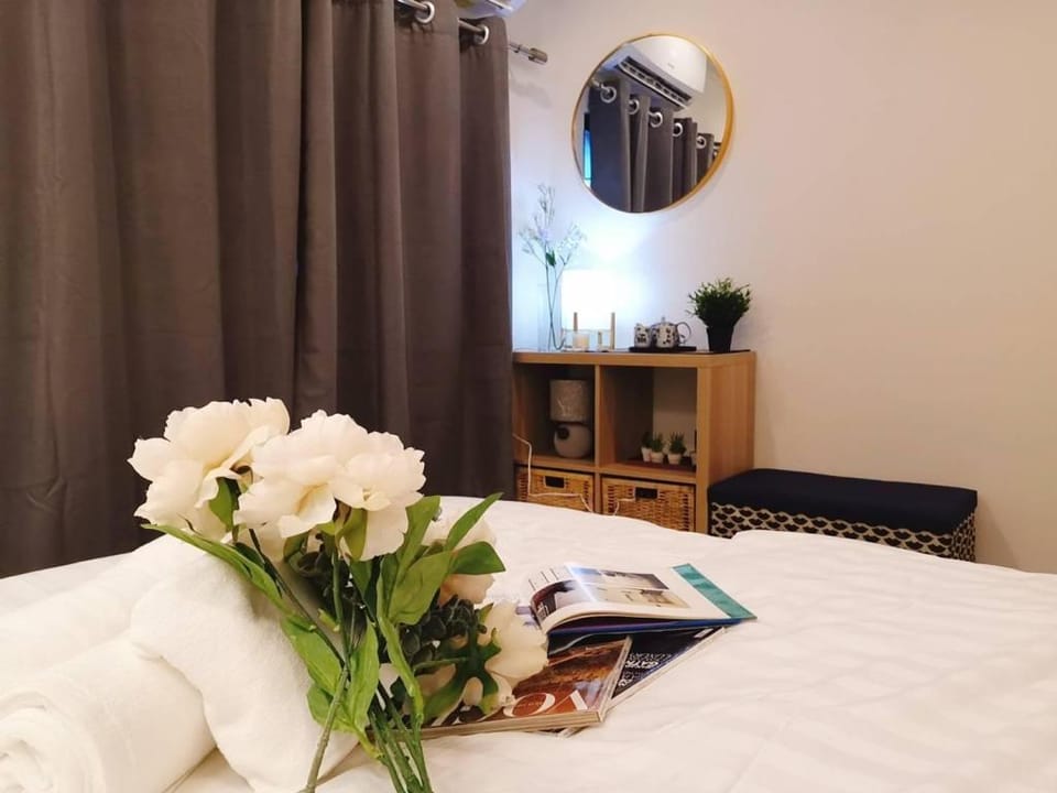 LULL Hostel-B-Bts Navy School (Share bathroom) Apartment in Bangkok