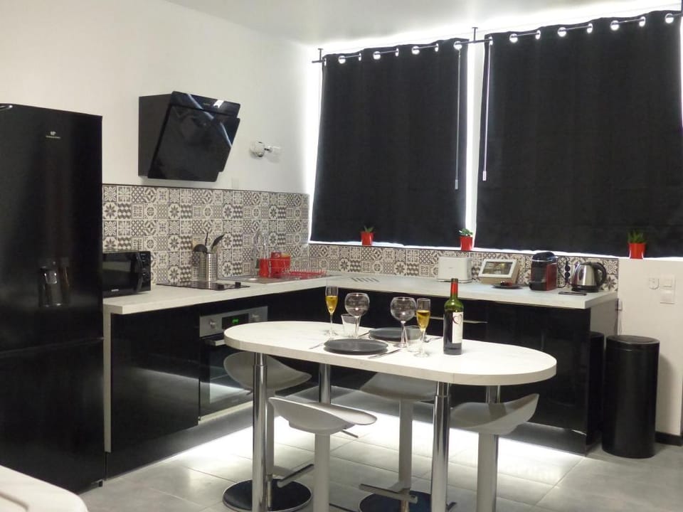 LOVE NIGHT Apartment in Occitanie