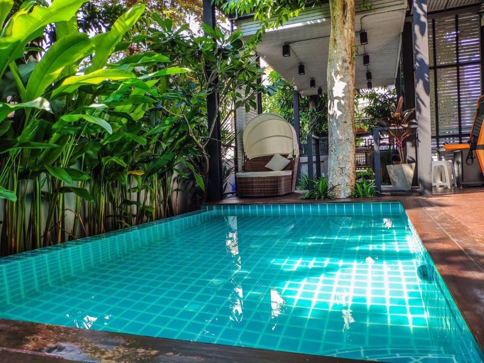 Exclusive access to the whole garden.93 Villa in Bangkok
