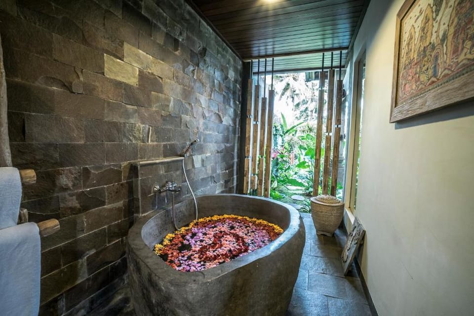 Luxury Villa 1 BR Private Pool #B17 Villa in Ubud