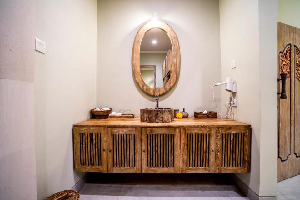 Cozy 1 BR Deluxe Suite Room  #B10 Villa in Ubud