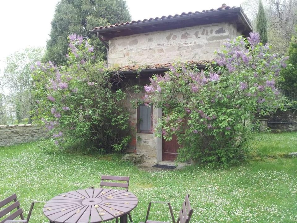 Fattoria Il Praticino - Metato Chalet in Tuscany