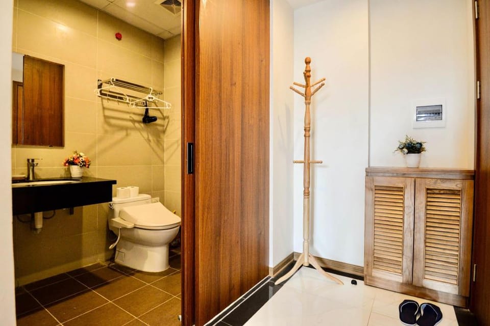 Hanoi Japanese 1-bedroom apartment/39 Linh Lang/01 Apartment in Hanoi