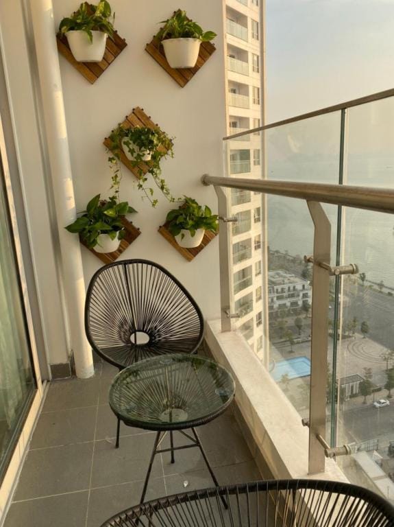 HomeStay Hạ Long Apartment in Laos