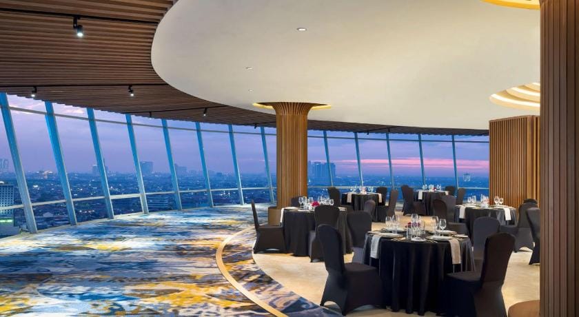 DoubleTree by Hilton Surabaya Hotel in Surabaya