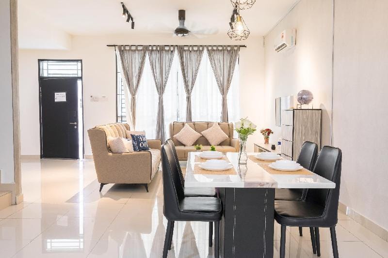 Desaru Simple & Classic Guests House 0504 Vacation rental in Johor