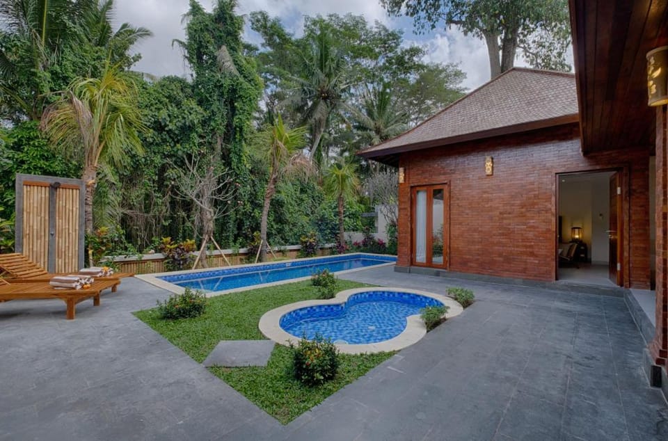 Adore 2 BR Private Poo W/Lovely Staff AN67A Villa in Sukawati