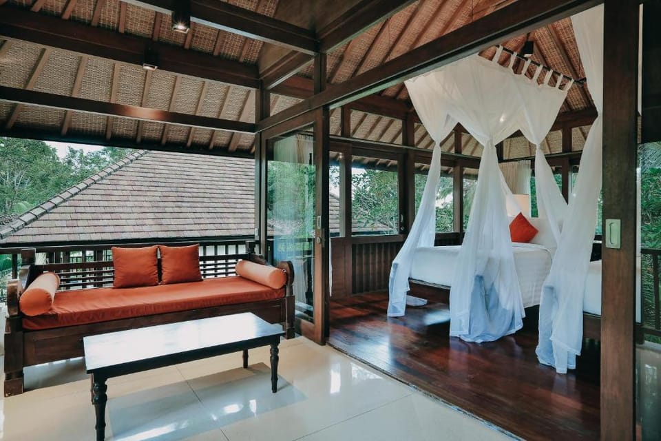 One Bedroom Stunning Suite Twin Room #V159 Vacation rental in Tampaksiring